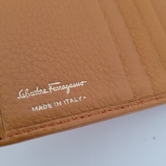 Salvatore Ferragamo Gancini Wallet Medium Bifold Mustard Yellow Leather Unisex - Picture 4 of 12